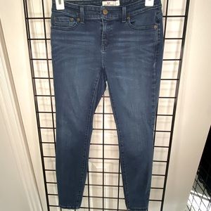 Vineyard Vines size 6 denim Jean dark wash